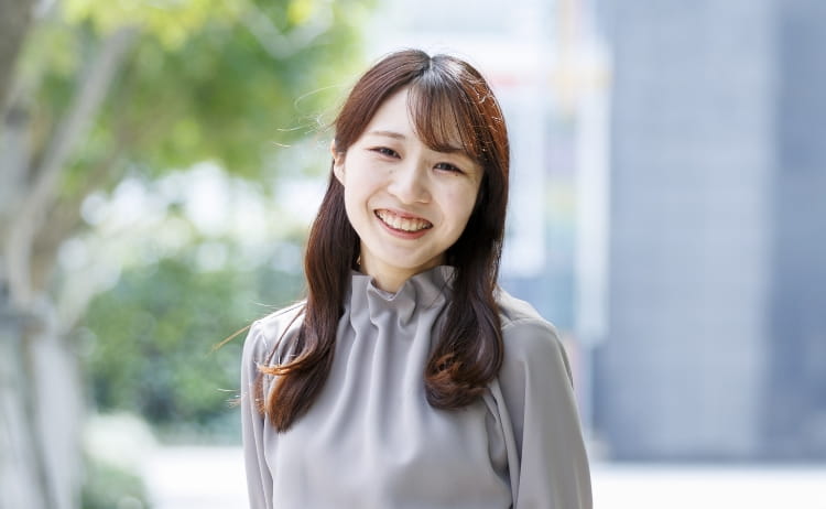女性の写真