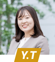 社員の顔写真